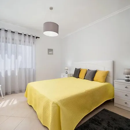 T1 C/piscina E A 300m *